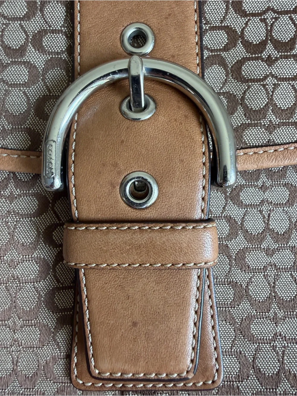 Vintage Coach Soho Signature Flap Shoulder Bag 6376 Khaki Jacquard Y2K leather